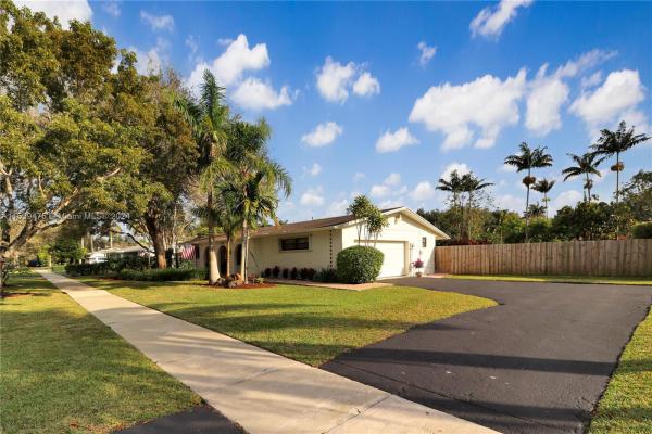 Fleeman Estates, 9740 SW 120th St, Kendall, Florida 33176, image 3