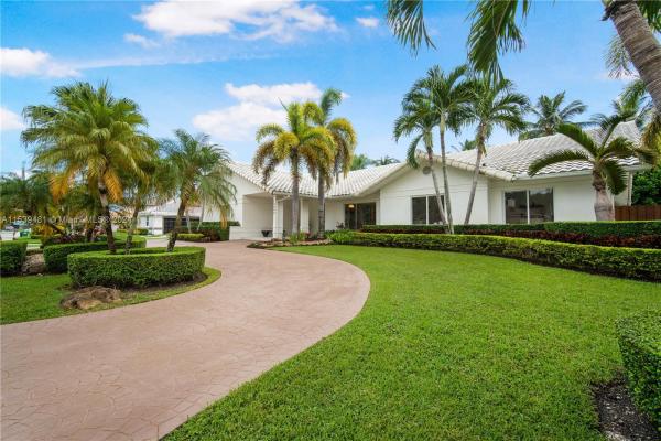 Banyan Woods, 7438 SW 168th Ter, Palmetto Bay, Florida 33157, image 2