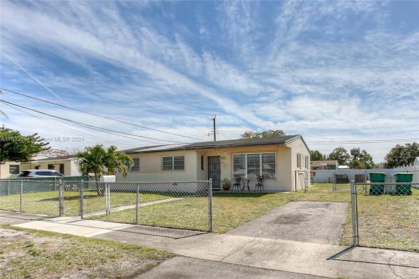 Bonnie Briar Estates, 3500 NW 170th St, Miami Gardens, Florida 33056, image 1