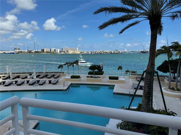 Two Tequesta Point, 808 Brickell Key Dr #607, Miami, Florida 33131, image 1