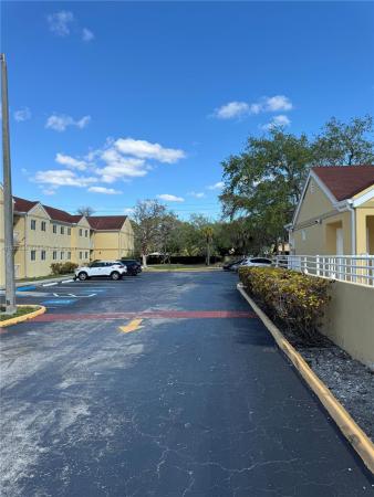 Willow Walk Of Kendall, 13820 SW 112th St #108, The Hammocks, Florida 33186, image 3
