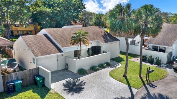 Seagrape, 20418 SW 85th Ave, Cutler Bay, Florida 33189, image 1