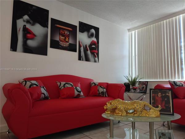 Villa Bay Vista, 2016 Bay Dr #306, Miami Beach, Florida 33141, image 1