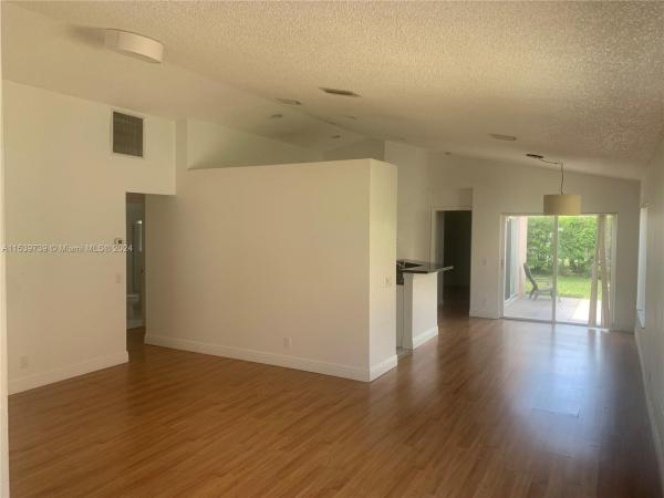 Magnolia Ridge, 4327 Magnolia Ridge Dr, Weston, Florida 33331, image 2