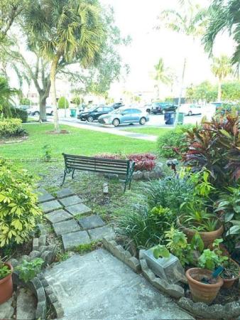 Catalonia Lake Villas, 14265 Kendale Lakes Cir #14265, Kendale Lakes, Florida 33183, image 3