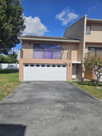 Suncrest Townhouses, 8694 SW 154th Cir Pl #1D, Kendall West, Florida 33193, image 1