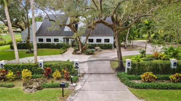 Galloway Glen, 10100 SW 90th Ave, Kendall, Florida 33176, image 3