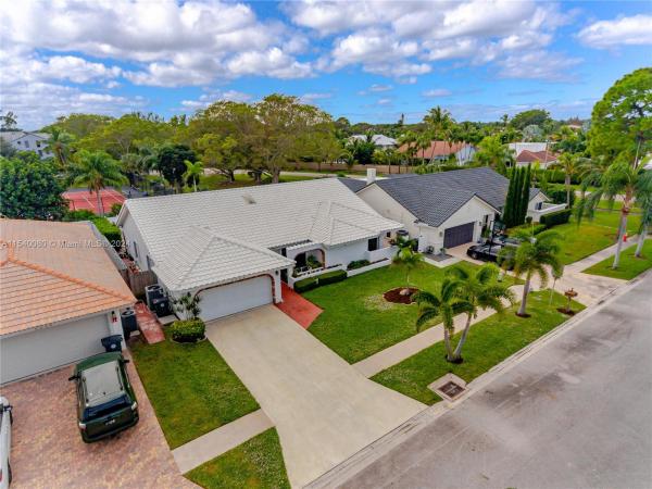 Marina Del Mar Estates, 5030 Marina Cir, Boca Raton, Florida 33486, image 1