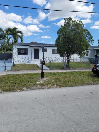 Venetian Gardens, 16021 NW 40th Ct, Miami Gardens, Florida 33054, image 2
