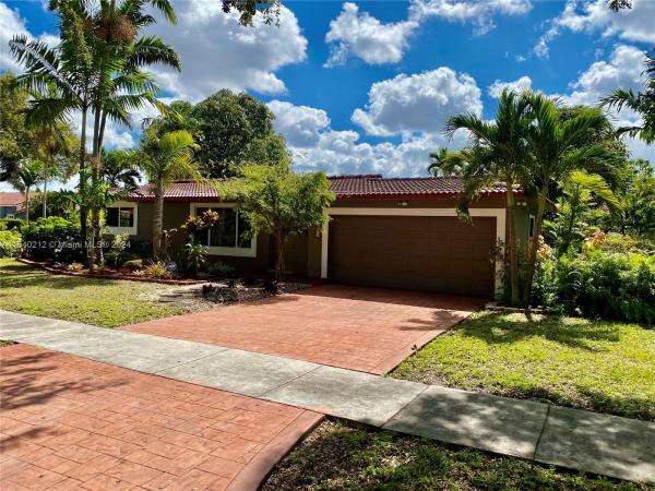 Miami Lakes Residential, 6650 Harris Ter, Miami Lakes, Florida 33014, image 2