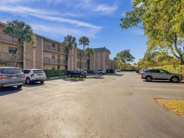 Forest Hills South, 3351 NW 85th Ave #118, Coral Springs, Florida 33065, image 2