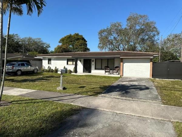 Heftler Homes Sunset Park, 7410 SW 97th Ave, Sunset, Florida 33173, image 1