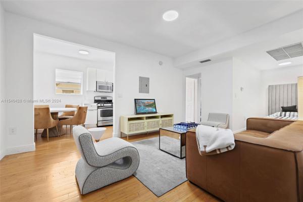 Pine Tree Place, 4812 Pine Tree Dr #207, Miami Beach, Florida 33140, image 3