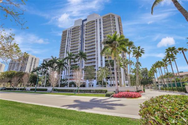 Harbor Tower At The Waterways, 3598 Yacht Club Dr #703, Aventura, Florida 33180, image 1
