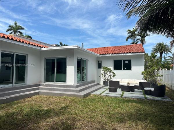 Nautilus, 890 W 43rd Ct, Miami Beach, Florida 33140, image 1