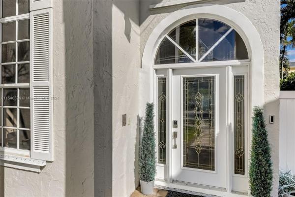 Wedgewood Cove, 14121 Oak Ridge Dr, Davie, Florida 33325, image 2