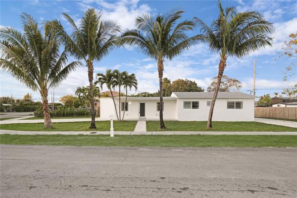 Tropical Estates, 4651 SW 100th Ave, Olympia Heights, Florida 33165, image 1
