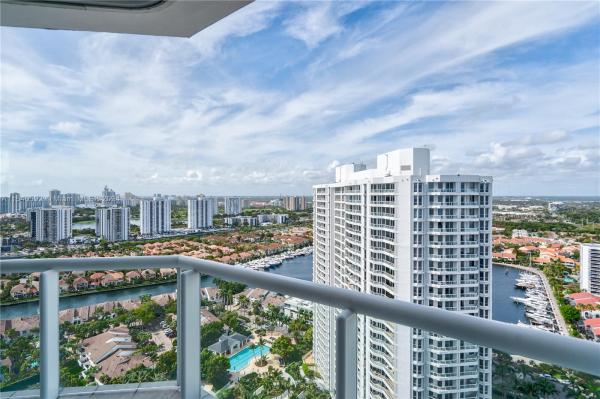 Atlantic 2 At The Point, 21150 NE 38th Ave #3002, Aventura, Florida 33180, image 3