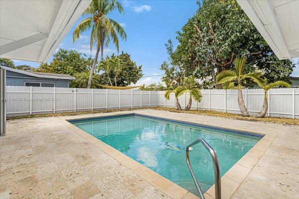 Driftwood Plaza, 6551 Moseley St, Hollywood, Florida 33024, image 1