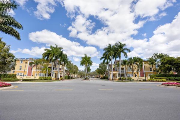 Shoma Villas At Royal Palm Beach, 2212 Shoma Dr, Royal Palm Beach, Florida 33414, image 3