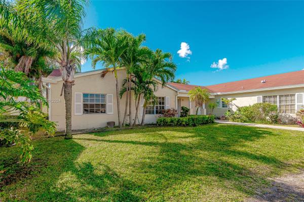 Sierra Ridge, 806 NE 214th Ln #806-04, Ives Estates, Florida 33179, image 3