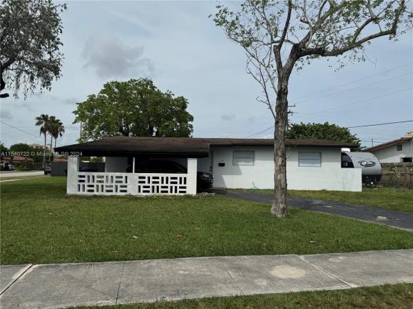 Fontainebleau Gardens, 8351 SW 13th Ter, Westchester, Florida 33144, image 3