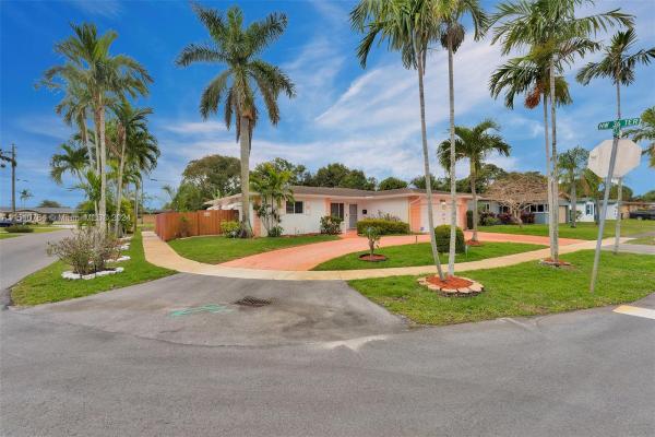 East Gate Estates, 3650 NW 27th Ct, Lauderdale Lakes, Florida 33311, image 3
