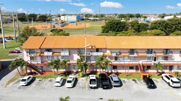 Hialeah Club Villas, 2178 W 60th St #18205, Hialeah, Florida 33016, image 1