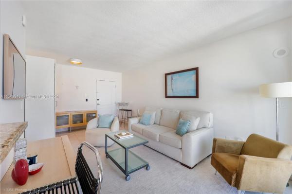 The Cosmopolitan Residences On South Beach, 110 Washington Ave #1823, Miami Beach, Florida 33139, image 3