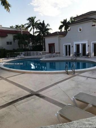 Villas Of Pinecrest, 6713 N Kendall Dr #608, Pinecrest, Florida 33156, image 3
