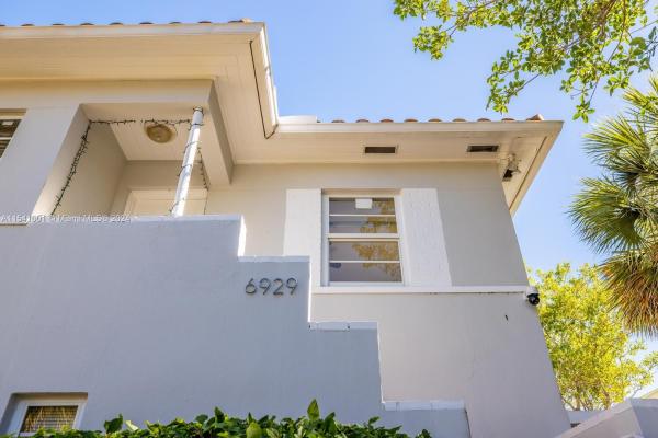 Oceanside Isle Of Normandy, 6929 Rue Vendome, Miami Beach, Florida 33141, image 3