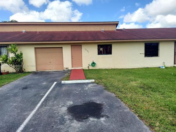 Waterside Townhomes, 28374 SW 140th Pl, Leisure City, Florida 33033, image 1