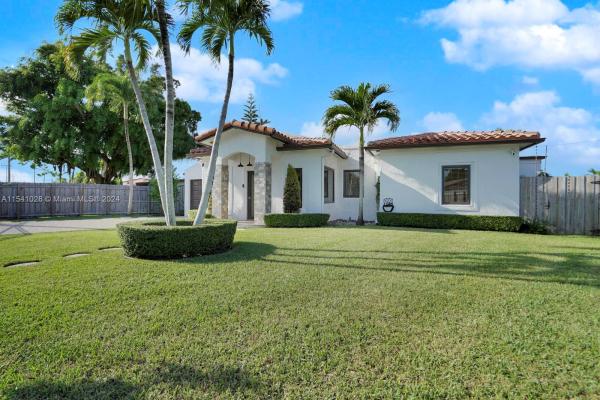 Coral Villas, 6501 SW 31st St, Tamiami, Florida 33155, image 1