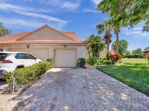 Emerald Pointe, 7694 Coral Lake Dr, Delray Beach, Florida 33446, image 1