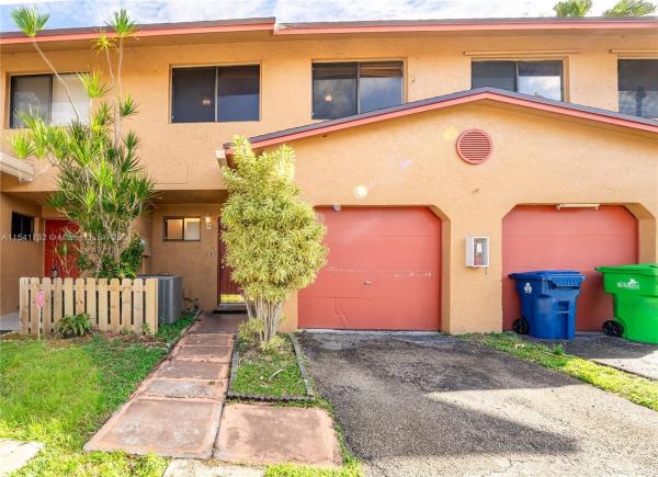Fairways Of Sunrise, 8017 NW 29th St #8017, Sunrise, Florida 33322, image 1