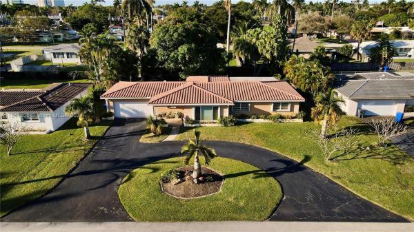 Central Golf Of Hollywood, 3225 Van Buren St, Hollywood, Florida 33021, image 1