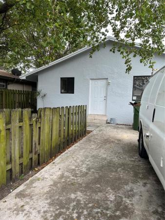 Pemdale, 303 NW 7th St, Hallandale Beach, Florida 33009, image 1