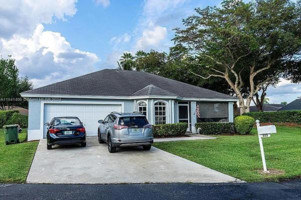 North Gate, 575 SE 18th Ln, Homestead, Florida 33033, image 1