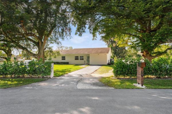 Seligman Durango Estates, 5101 SW 199th Ave, Southwest Ranches, Florida 33332, image 1