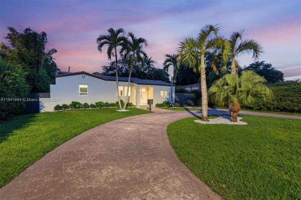 Priors To Biscayne Park Estates, 1070 NE 121st St, Biscayne Park, Florida 33161, image 2