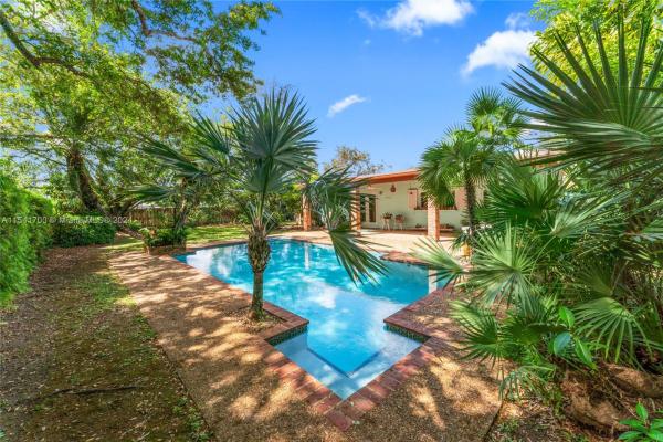 Pine Shore, 11460 SW 131st St, Kendall, Florida 33176, image 3