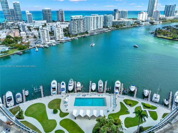 King Cole, 900 Bay Dr #109, Miami Beach, Florida 33141, image 3