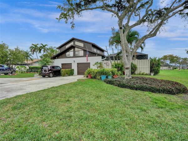 Boca Gardens, 9746 N Boca Gardens Cir N #D, Boca Raton, Florida 33496, image 2