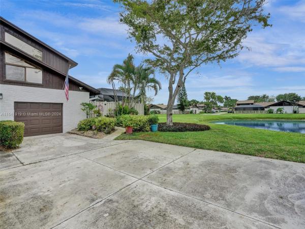 Boca Gardens, 9746 N Boca Gardens Cir N #D, Boca Raton, Florida 33496, image 3
