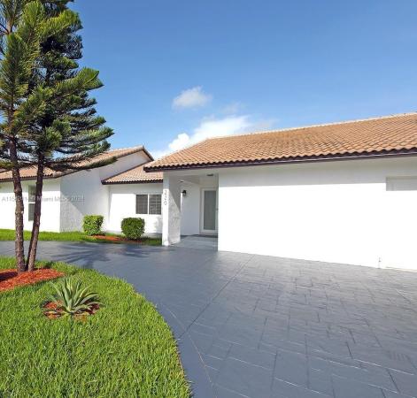 University Park East, 220 SW 134th Ave, Tamiami, Florida 33184, image 2