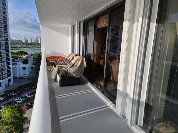 Waterview 1, 20505 E Country Club Dr #1434, Aventura, Florida 33180, image 2