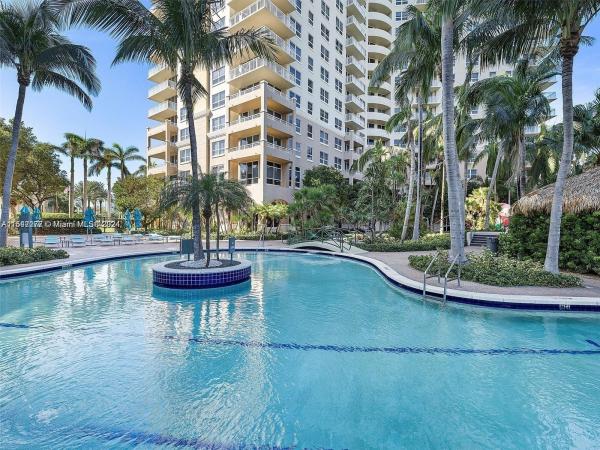 Turnberry On The Green, 19501 W Country Club Dr #413, Aventura, Florida 33180, image 2