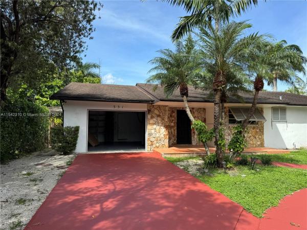 Williams Estates, 331 N Biscayne River Dr, Golden Glades, Florida 33169, image 1