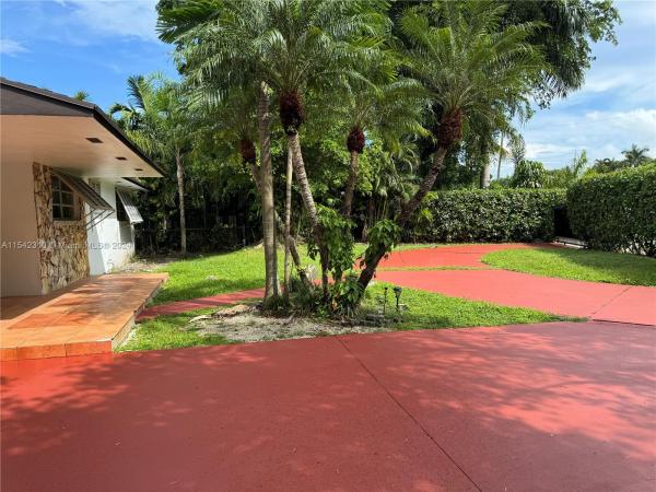 Williams Estates, 331 N Biscayne River Dr, Golden Glades, Florida 33169, image 3