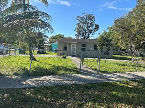 Pine Tree Park, 3001 NW 164th Ter, Miami Gardens, Florida 33054, image 2